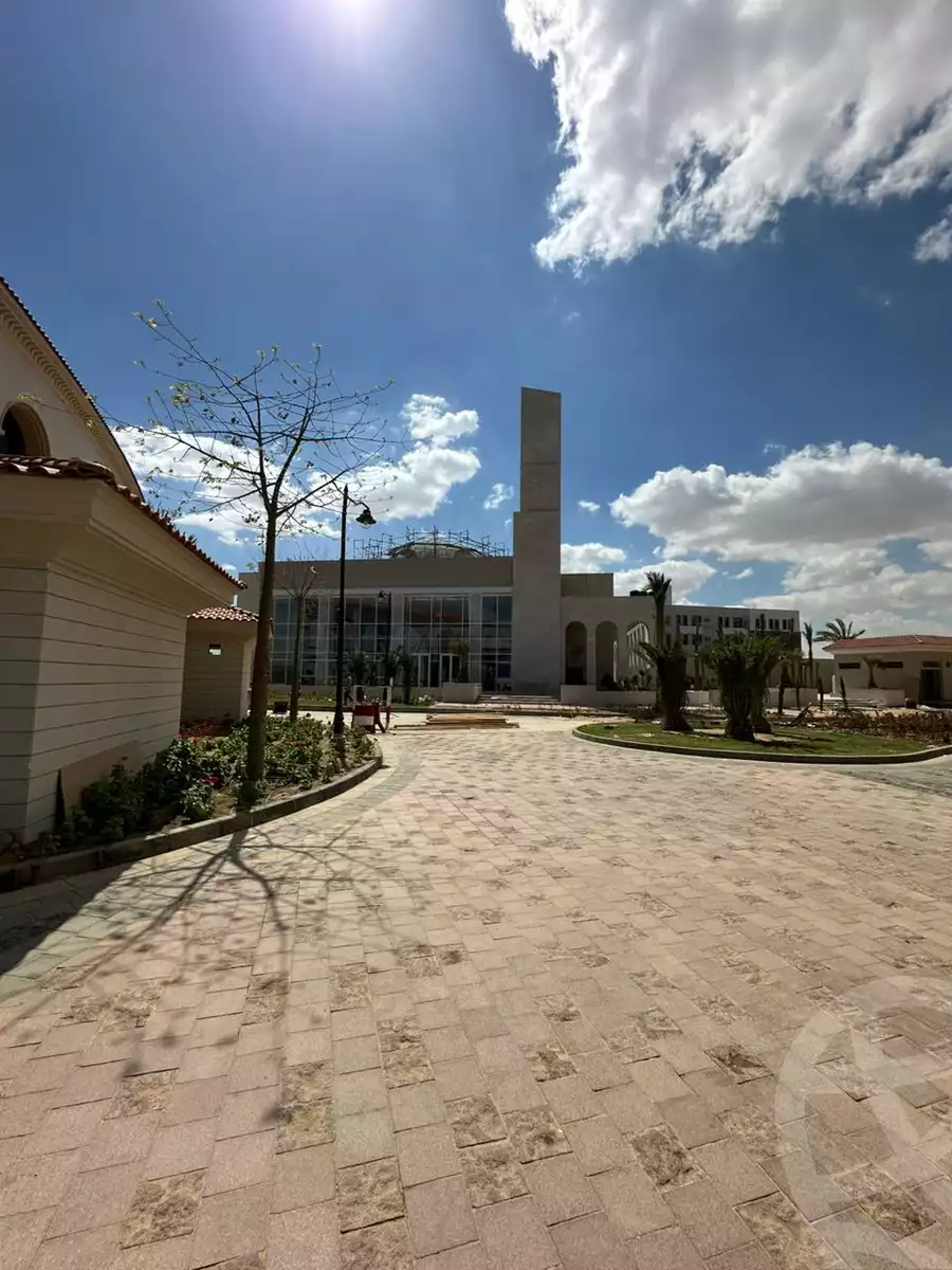 https://aqarmap.com.eg/ar/listing/5394988-for-sale-cairo-el-sheikh-zayed-city-compounds-kmbwnd-fyldj-wyst-dr-llttwyr