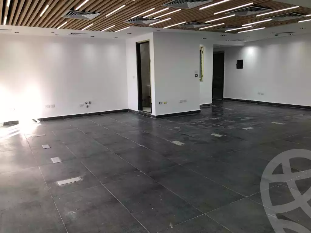 https://aqarmap.com.eg/en/listing/5396328-for-rent-cairo-new-cairo-compounds-hyde-park-business-district