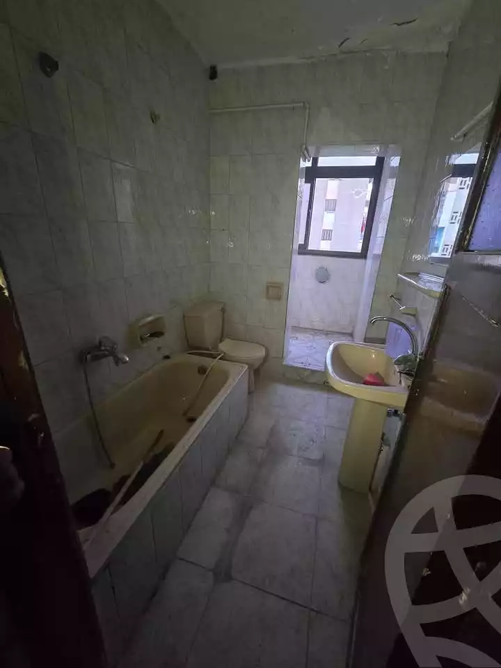https://aqarmap.com.eg/en/listing/5396563-for-rent-cairo-15th-of-may