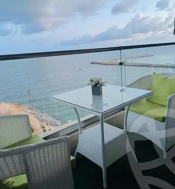 https://aqarmap.com.eg/en/listing/5396669-for-rent-alexandria-lauran