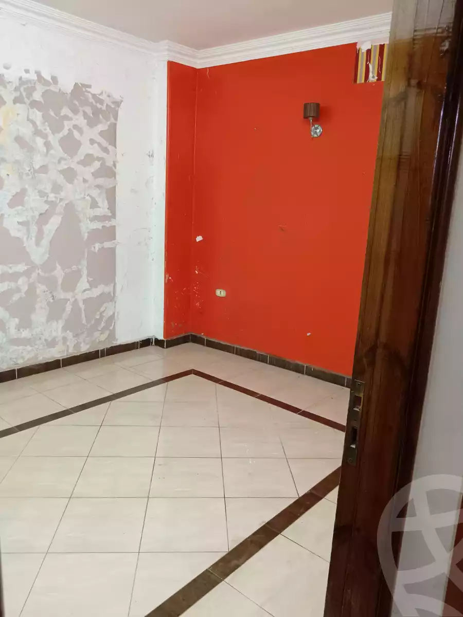 https://aqarmap.com.eg/en/listing/5399623-for-sale-qalyubia-shubra-el-khaima-shubra-el-khaima-city-ismailia-canal-st