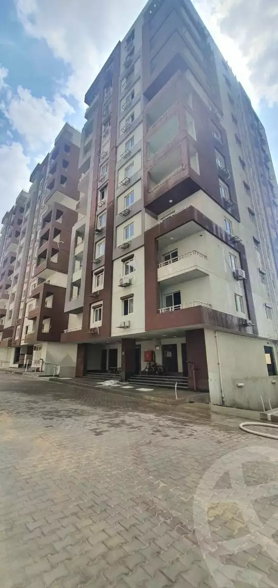 https://aqarmap.com.eg/en/listing/5400762-for-sale-cairo-6th-of-october-compounds-green-hills