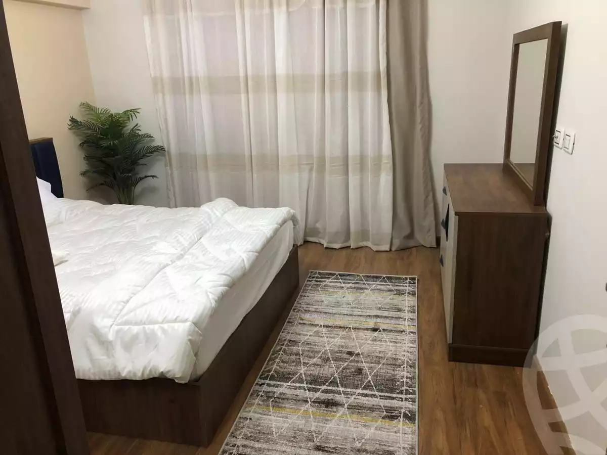 https://aqarmap.com.eg/en/listing/5401452-for-rent-cairo-new-cairo-lrhb-city-mtdd-lrhb-phase-8