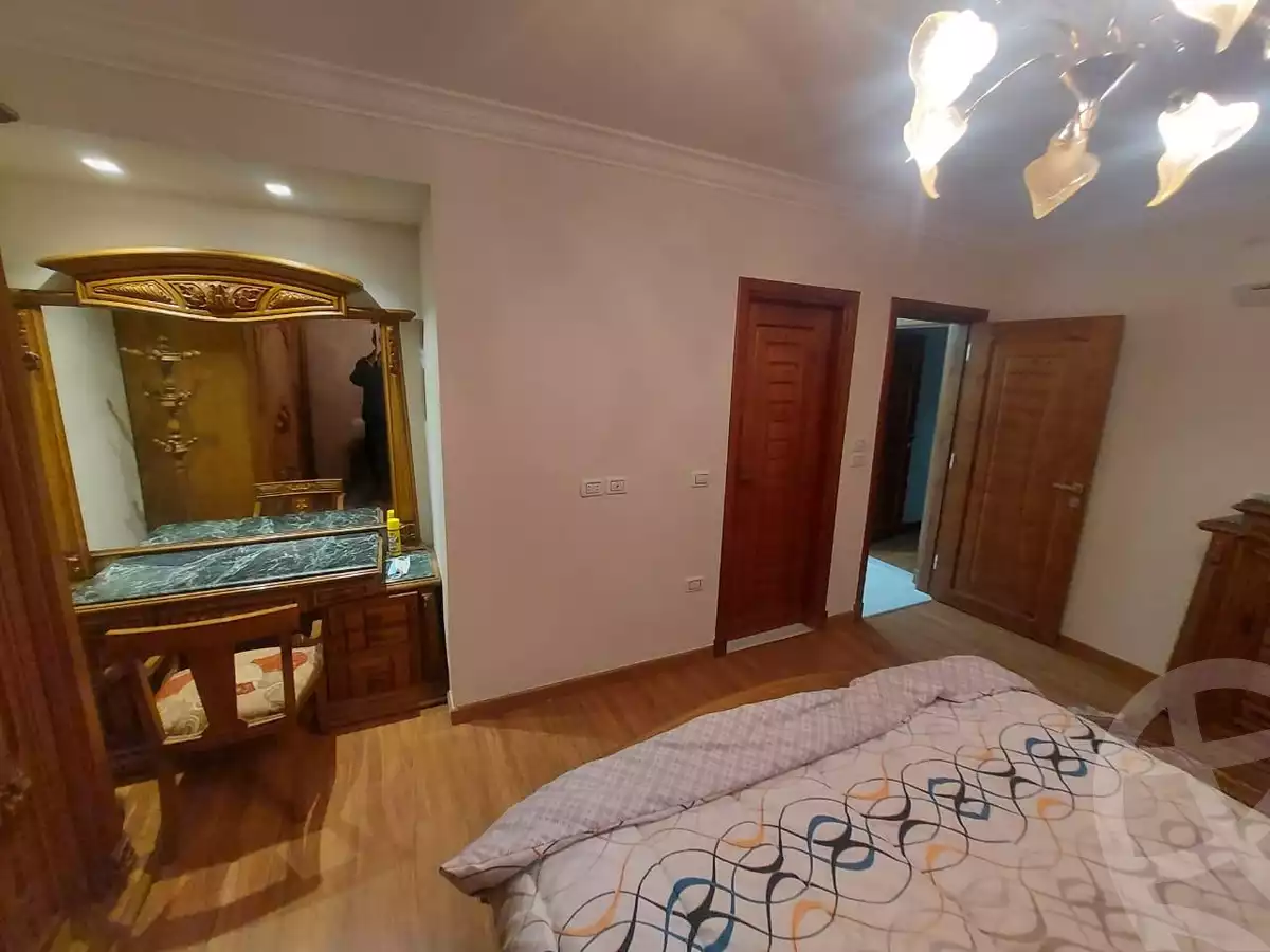 https://aqarmap.com.eg/en/listing/5401452-for-rent-cairo-new-cairo-lrhb-city-mtdd-lrhb-phase-8