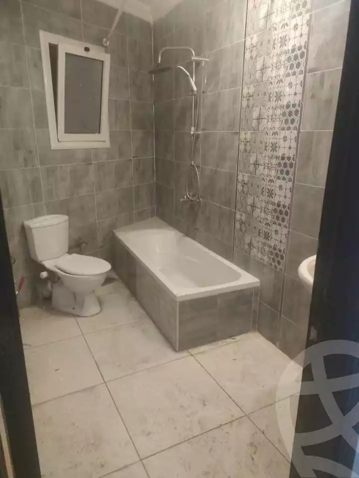 https://aqarmap.com.eg/ar/listing/5401490-for-rent-cairo-mokattam-lhdb-l-ly-shareaa-9