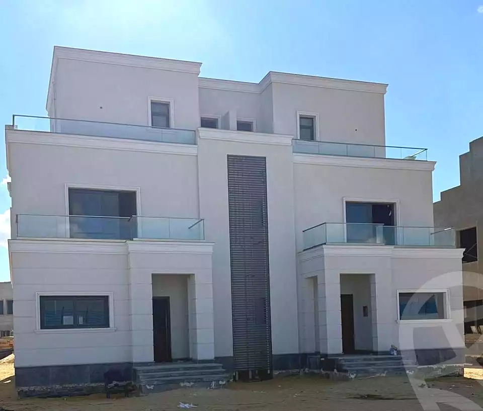 https://aqarmap.com.eg/ar/listing/5402377-for-sale-cairo-el-sheikh-zayed-city-lshykh-zyd-ljdyd-naia-west