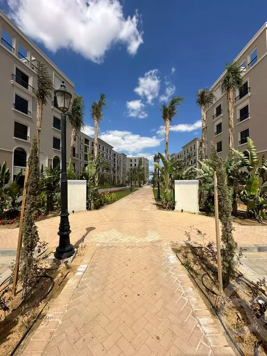 https://aqarmap.com.eg/ar/listing/5402551-for-sale-cairo-el-sheikh-zayed-city-compounds-kmbwnd-fyldj-wyst-dr-llttwyr