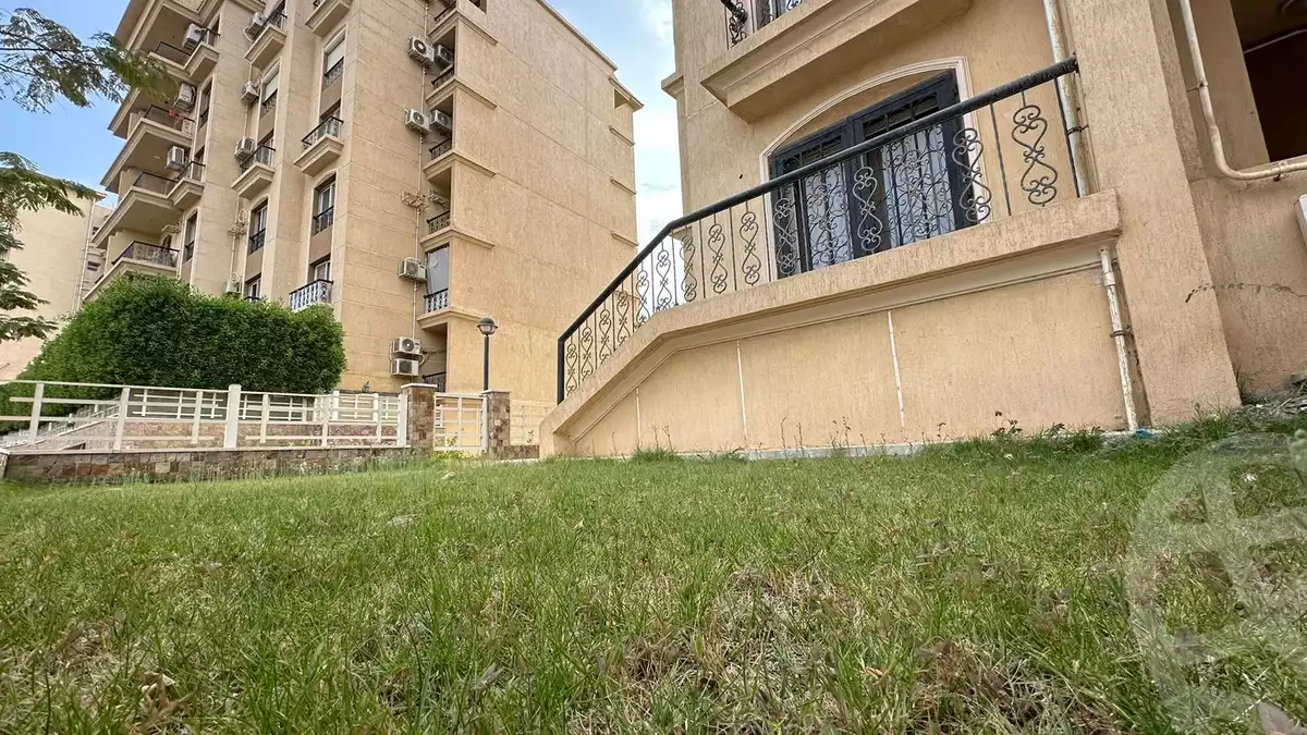 https://aqarmap.com.eg/en/listing/5406342-for-sale-cairo-new-cairo-lrhb-city-phase-2