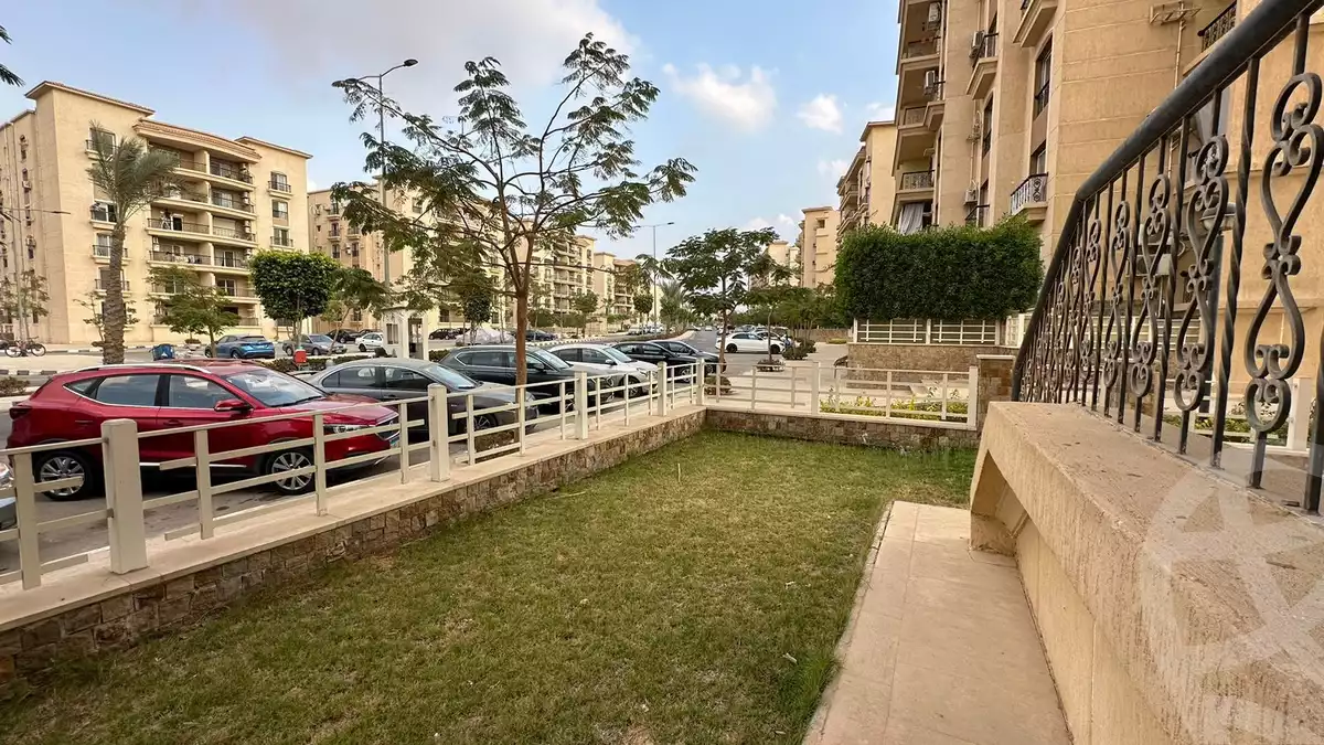 https://aqarmap.com.eg/en/listing/5406342-for-sale-cairo-new-cairo-lrhb-city-phase-2