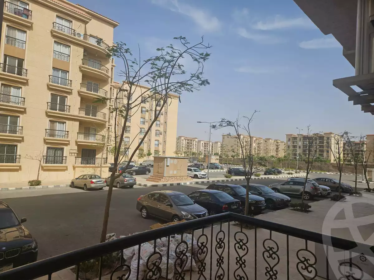 https://aqarmap.com.eg/en/listing/5406477-for-rent-cairo-new-cairo-lrhb-city-mtdd-lrhb-phase-9