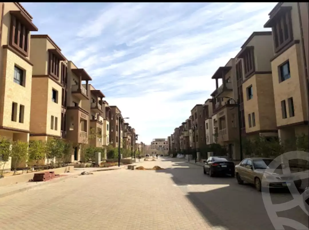 https://aqarmap.com.eg/en/listing/5408420-for-sale-cairo-6th-of-october-compounds-green-5