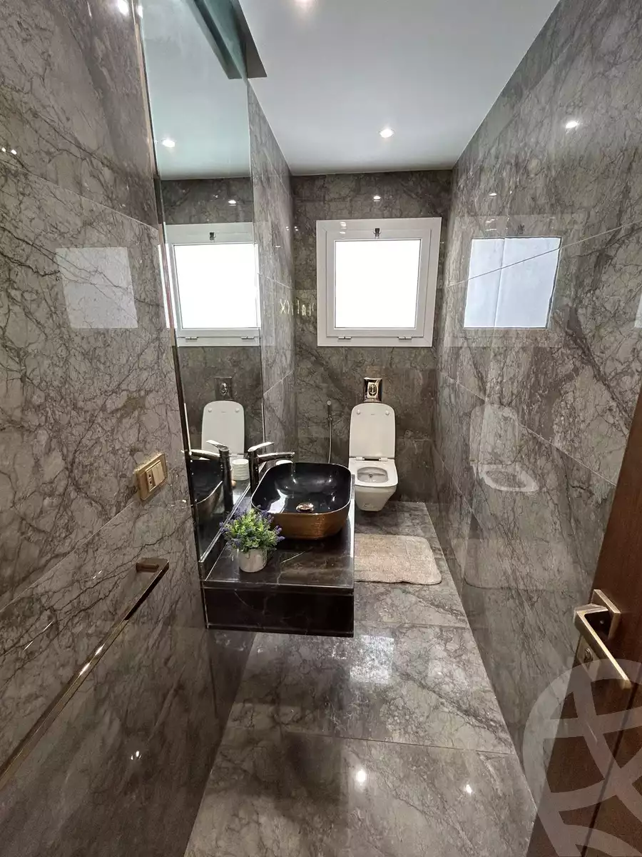https://aqarmap.com.eg/ar/listing/5408792-for-rent-cairo-new-cairo-compounds-hyde-park-centre-ville-hyde-park