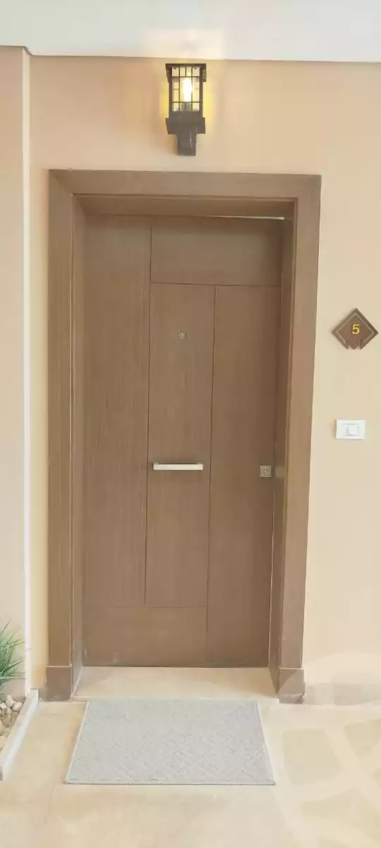 https://aqarmap.com.eg/en/listing/5409121-for-sale-cairo-el-sheikh-zayed-city-compounds-kmbwnd-fyldj-wyst-dr-llttwyr
