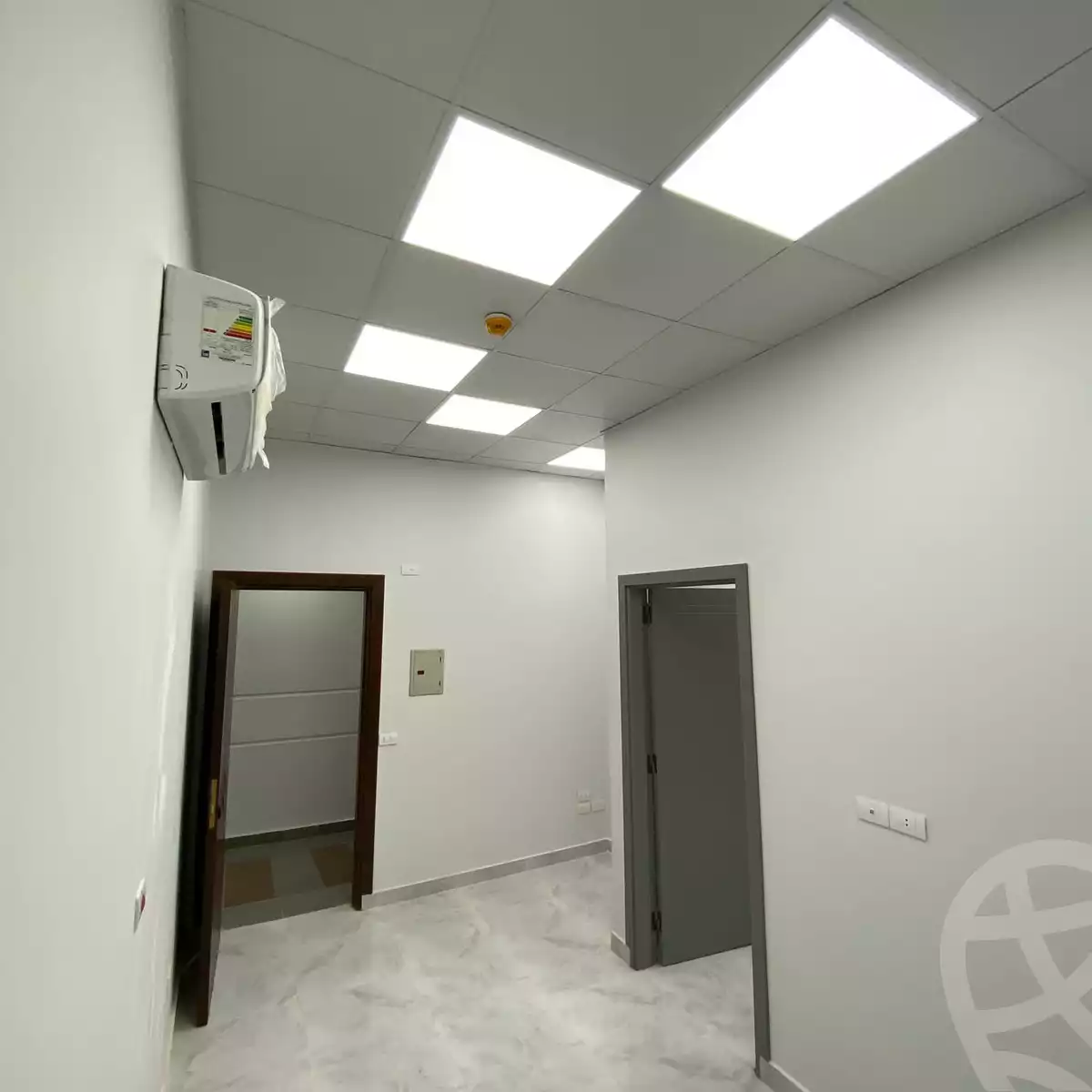 https://aqarmap.com.eg/en/listing/5409331-for-rent-cairo-el-sheikh-zayed-city-compounds-hayat-clinics-mall-al-fayoum-development