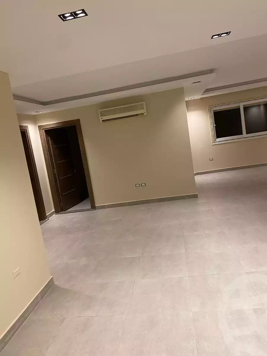 https://aqarmap.com.eg/en/listing/5409352-for-sale-cairo-el-sheikh-zayed-city-compounds-zayed-regency