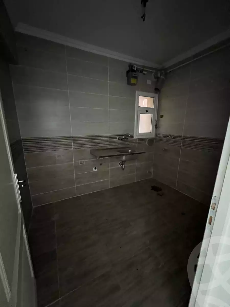 https://aqarmap.com.eg/en/listing/5411035-for-sale-cairo-new-cairo-lrhb-city-mtdd-lrhb-phase-7