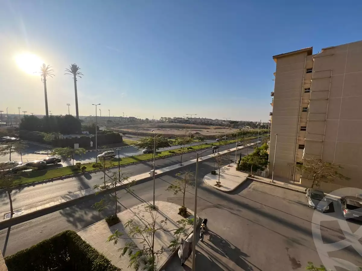 https://aqarmap.com.eg/en/listing/5411035-for-sale-cairo-new-cairo-lrhb-city-mtdd-lrhb-phase-7
