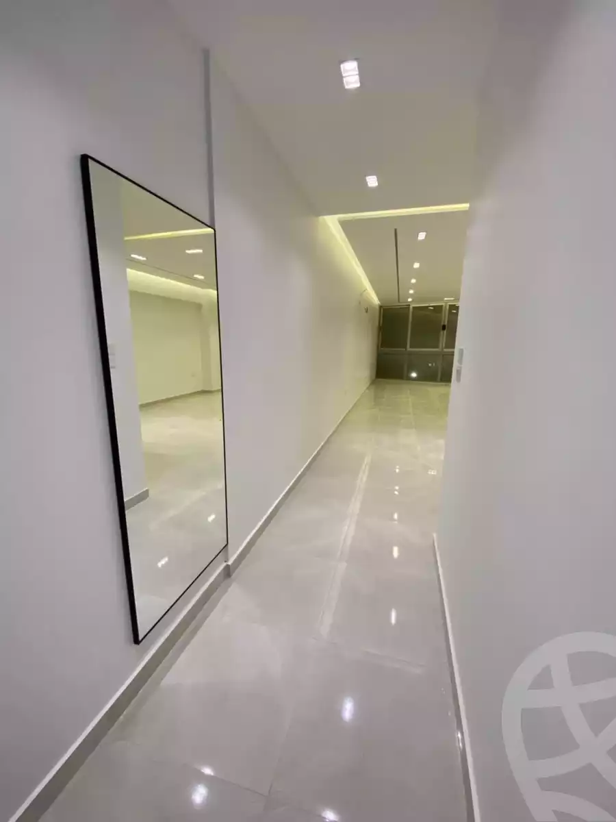 https://aqarmap.com.eg/en/listing/5411591-for-sale-cairo-mokattam-compounds-next-five-next-home