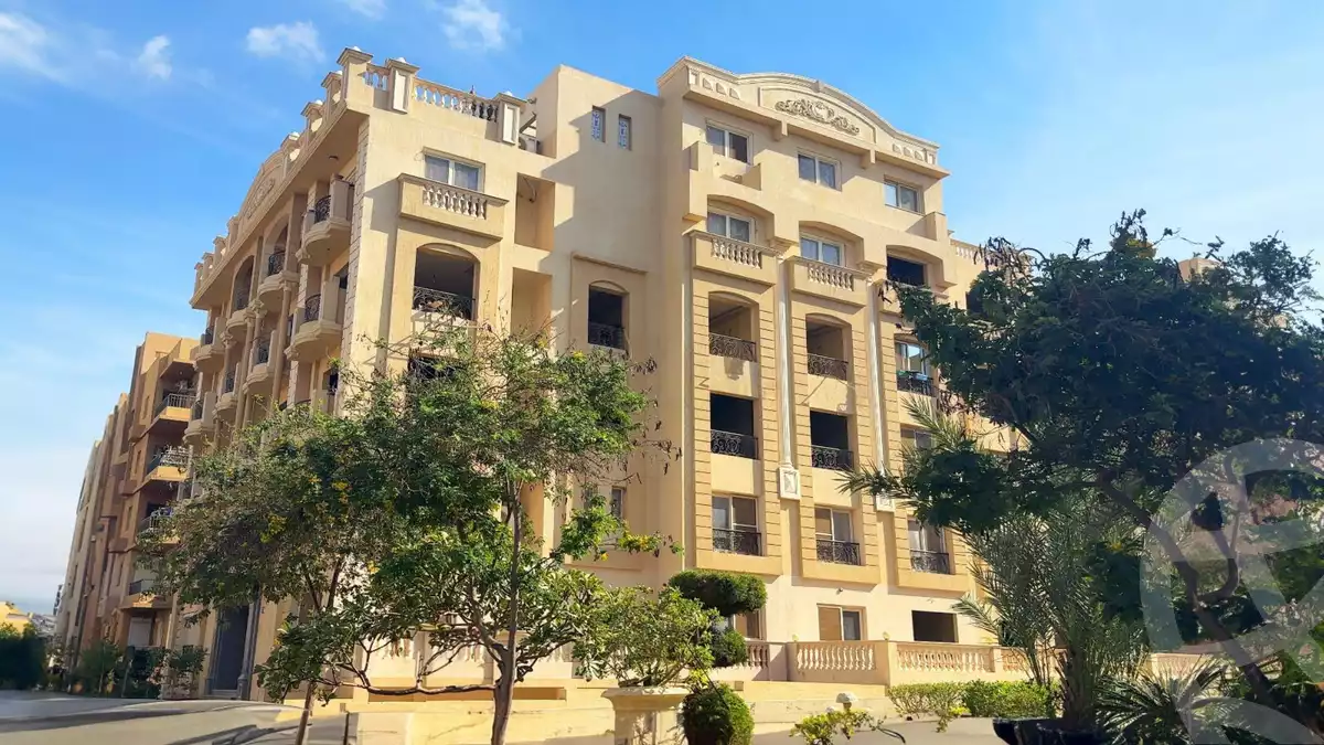 https://aqarmap.com.eg/en/listing/5411925-for-sale-cairo-new-cairo-compounds-el-ashrafia