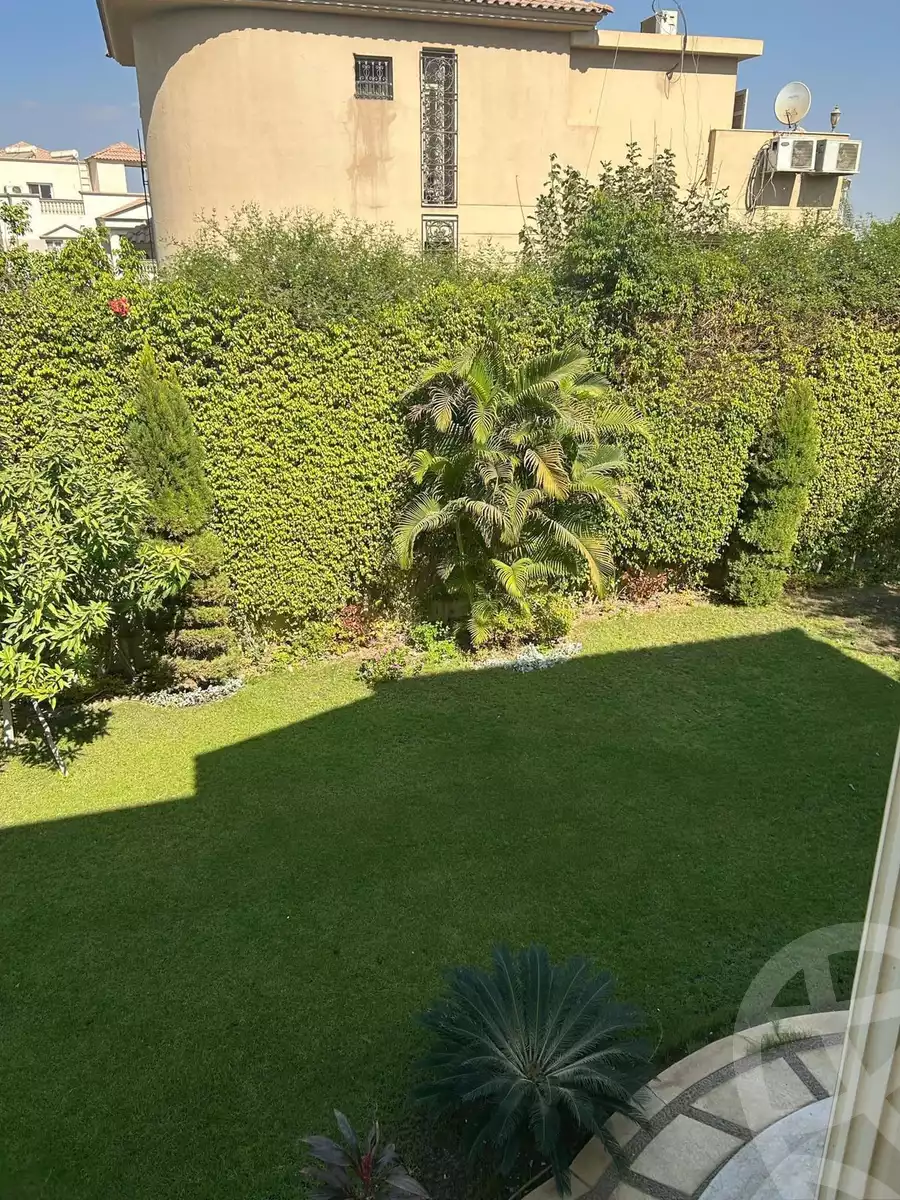 https://aqarmap.com.eg/en/listing/5421279-for-sale-cairo-el-sheikh-zayed-city-compounds-royal-city