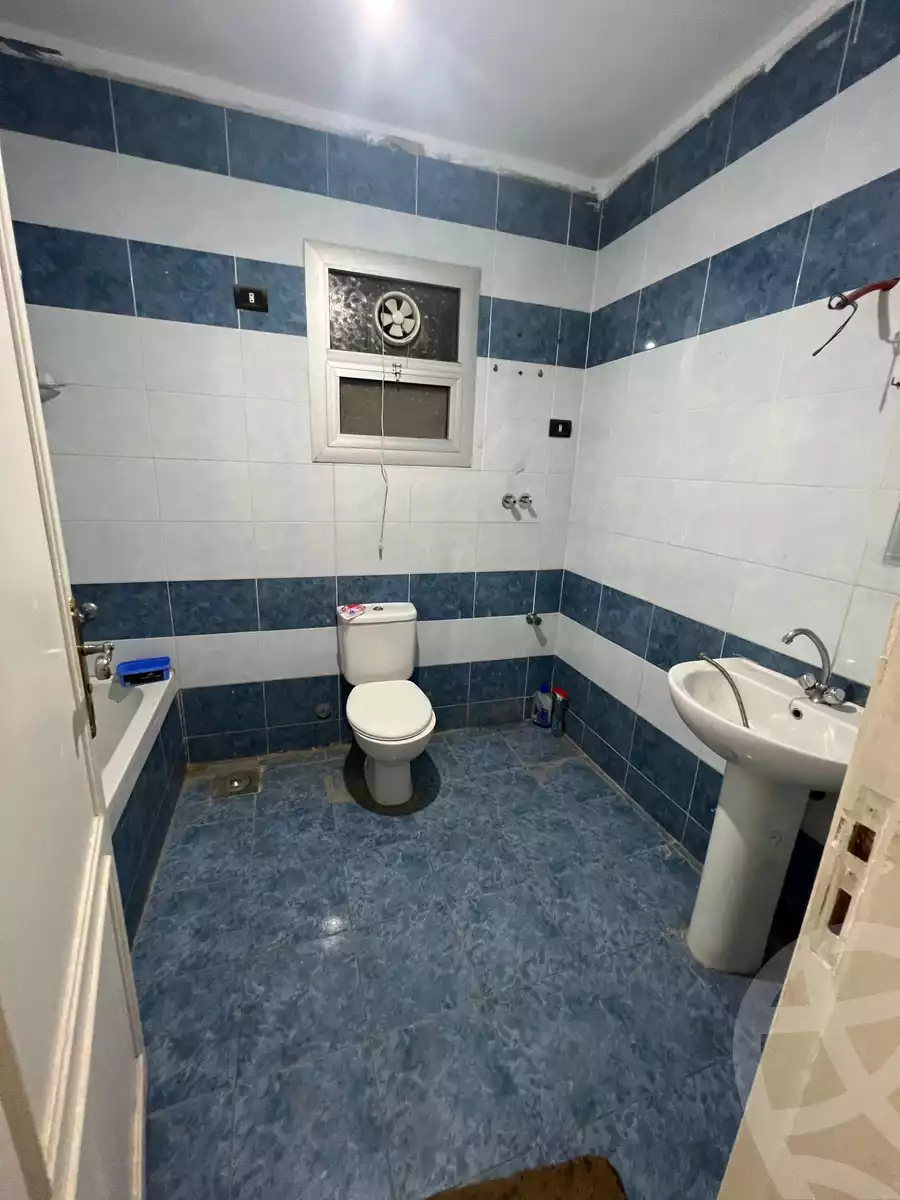 https://aqarmap.com.eg/en/listing/5422259-for-rent-cairo-new-cairo-compounds-kmbwnd-rwd-lzhr