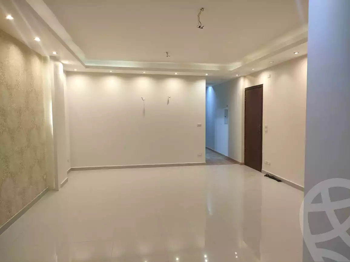 https://aqarmap.com.eg/en/listing/5426017-for-sale-cairo-new-cairo-ganob-el-akadamiya-south-academy-h-mosaab-ibn-omair-st
