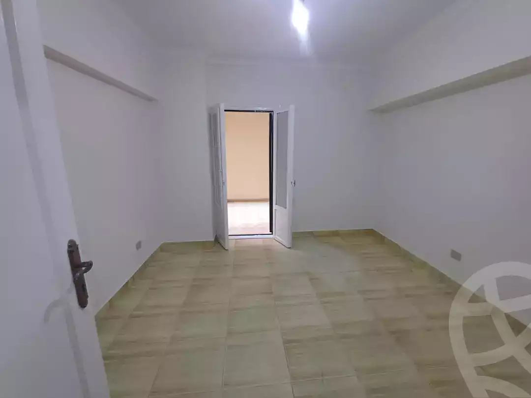 https://aqarmap.com.eg/en/listing/5426864-for-rent-cairo-mokattam-lhdb-l-ly