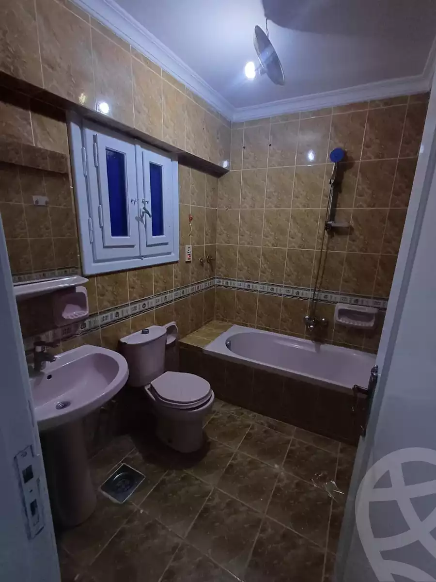 https://aqarmap.com.eg/en/listing/5427096-for-rent-cairo-mokattam-lhdb-l-ly
