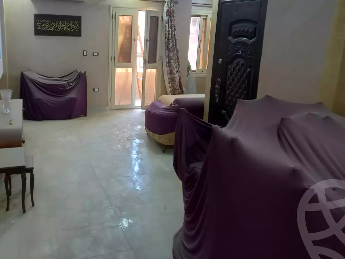 https://aqarmap.com.eg/en/listing/5429592-for-sale-cairo-mokattam-el-hadabah-el-wosta-el-mantaqa-el-khamsa-mokattam-middle-entrance
