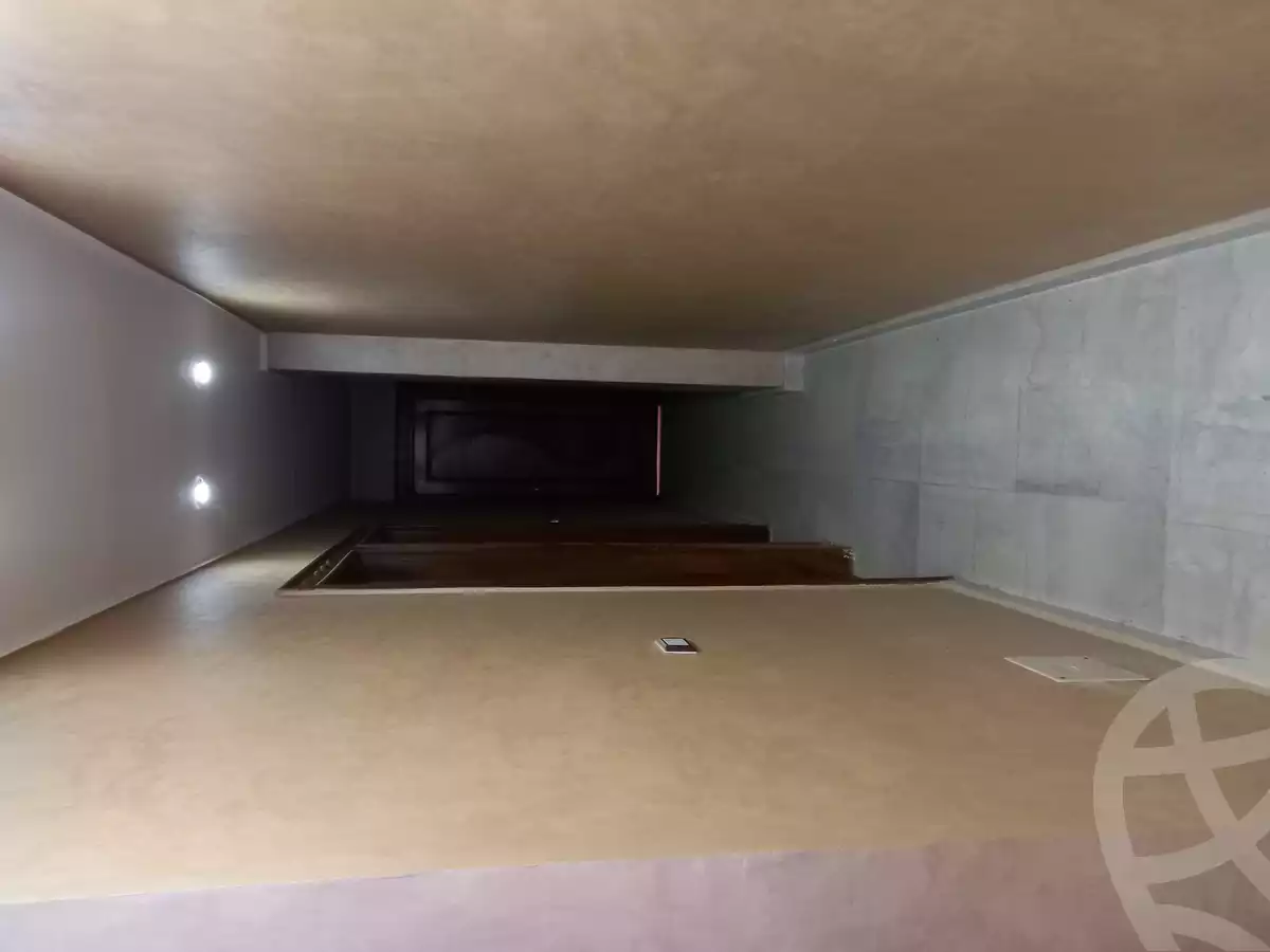 https://aqarmap.com.eg/en/listing/5429592-for-sale-cairo-mokattam-el-hadabah-el-wosta-el-mantaqa-el-khamsa-mokattam-middle-entrance