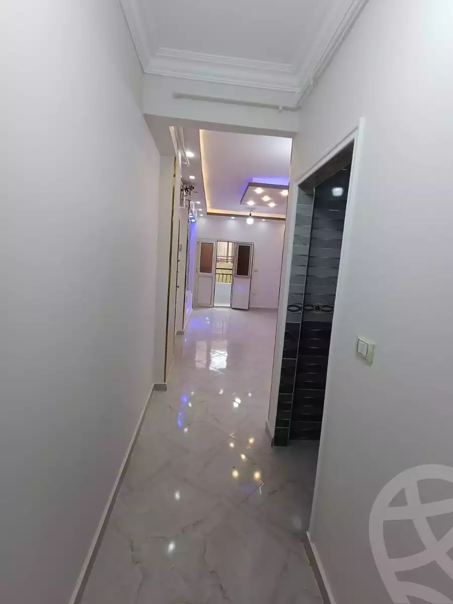 https://aqarmap.com.eg/en/listing/5438048-for-sale-cairo-helwan-hadayek-helwan-nile-corniche-st
