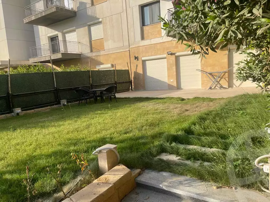 https://aqarmap.com.eg/en/listing/5438618-for-rent-cairo-el-sheikh-zayed-city-compounds-kmbwnd-wyst-twn-swdyk