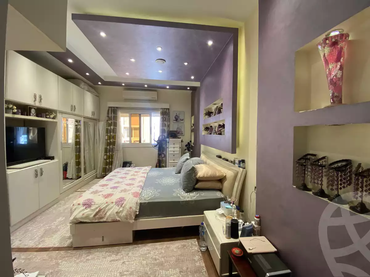 https://aqarmap.com.eg/en/listing/5439226-for-sale-cairo-el-sheikh-zayed-city-compounds-continental-gardens