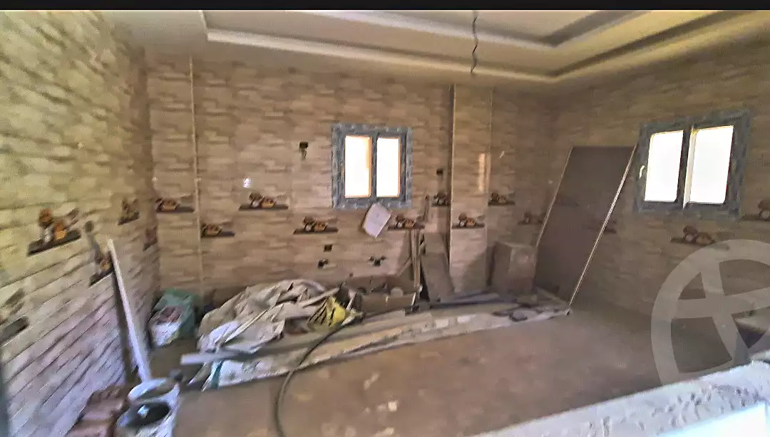 https://aqarmap.com.eg/ar/listing/5062938-for-sale-alexandria-cairo-alexandria-desert-road-compounds-merosa
