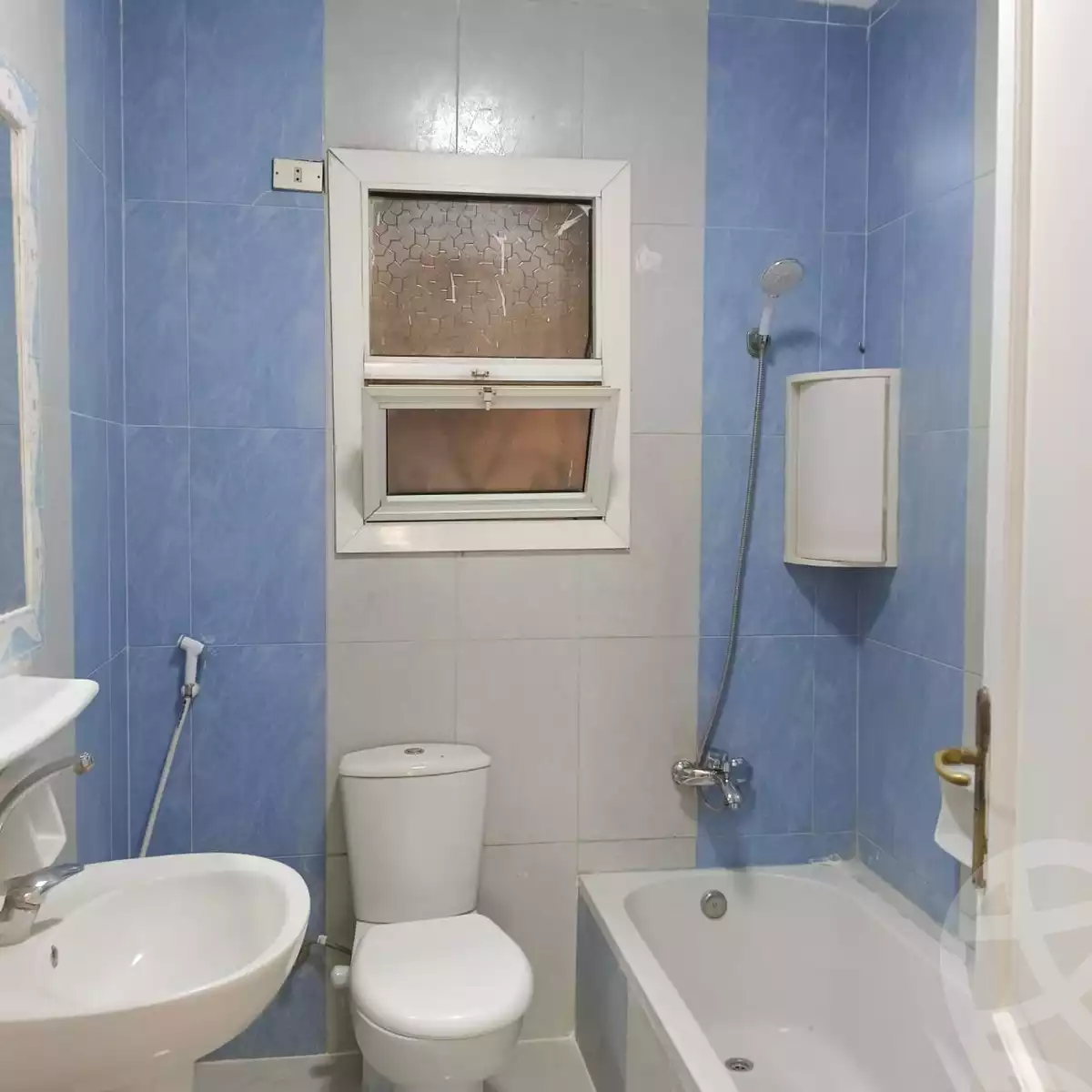 https://aqarmap.com.eg/en/listing/5447488-for-rent-cairo-el-sheikh-zayed-city-compounds-hadayek-el-mohandiseen