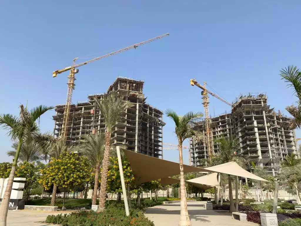 https://aqarmap.com.eg/ar/listing/5448552-for-sale-cairo-el-sheikh-zayed-city-compounds-zyd-wr-llttwyr-z-tower
