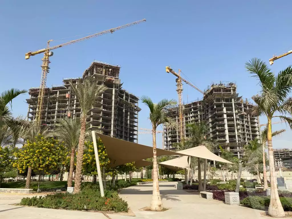 https://aqarmap.com.eg/ar/listing/5448552-for-sale-cairo-el-sheikh-zayed-city-compounds-zyd-wr-llttwyr-z-tower