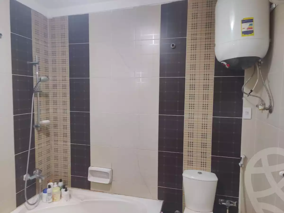 https://aqarmap.com.eg/en/listing/5449626-for-sale-cairo-new-cairo-compounds-lmn-l-m