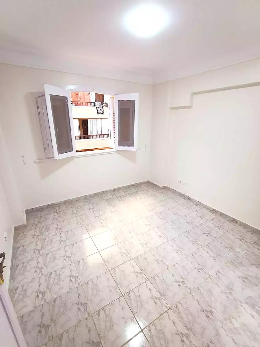 https://aqarmap.com.eg/ar/listing/5452776-for-sale-alexandria-l-jmy-shataa-el-nakheel