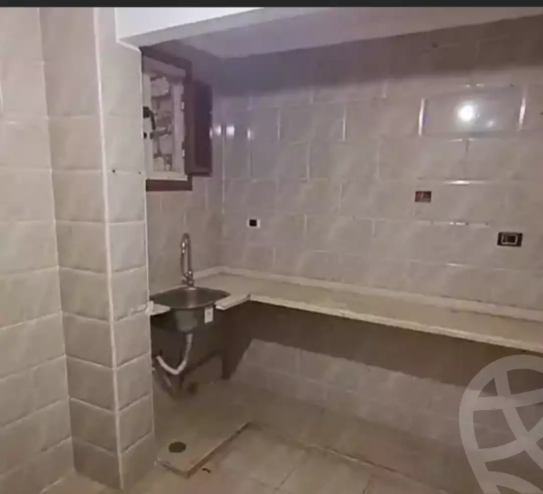 https://aqarmap.com.eg/en/listing/5453656-for-sale-alexandria-myn-ldkhyl