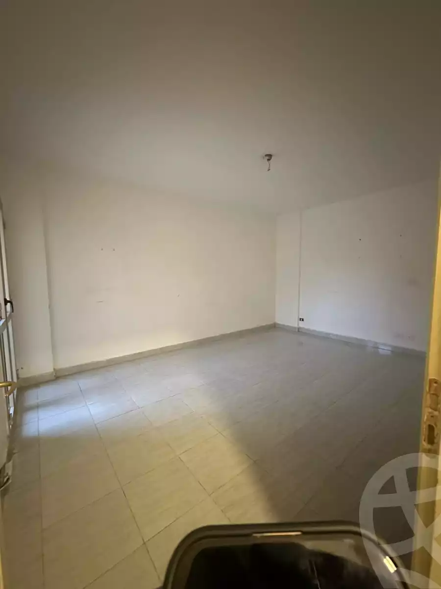 https://aqarmap.com.eg/en/listing/5455492-for-rent-cairo-new-cairo-lrhb-city-mtdd-lrhb-phase-9