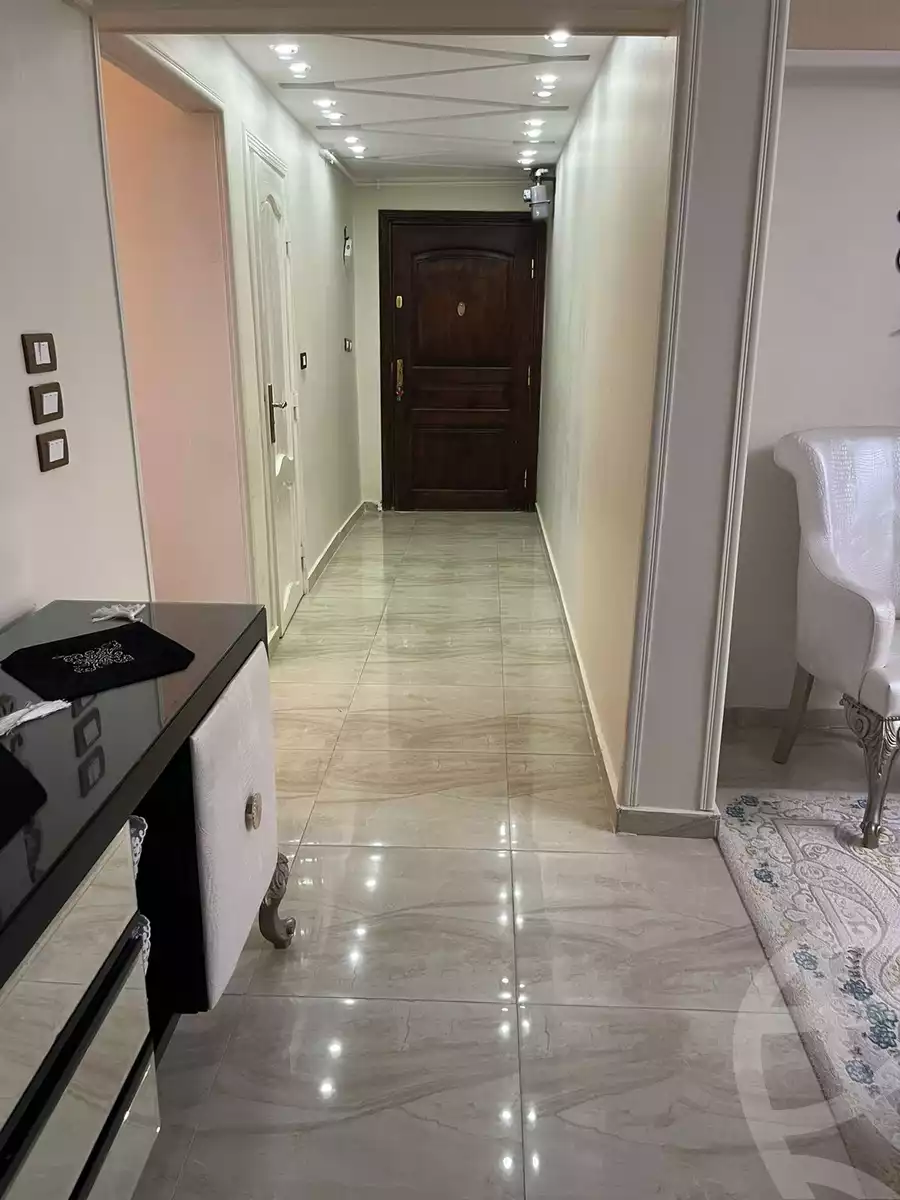 https://aqarmap.com.eg/en/listing/5460262-for-sale-alexandria-fleming-abd-el-fattah-el-taweel-st