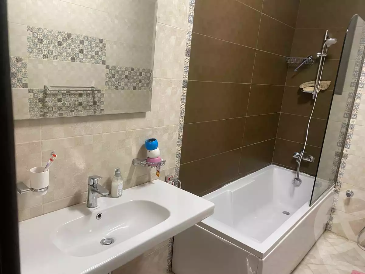 https://aqarmap.com.eg/ar/listing/5461170-for-rent-cairo-new-cairo-compounds-el-deyar-mokhabarat