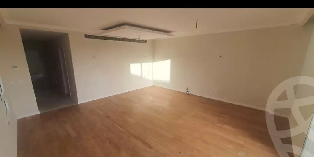 https://aqarmap.com.eg/ar/listing/5465446-for-rent-cairo-6th-of-october-compounds-pyramid-hills