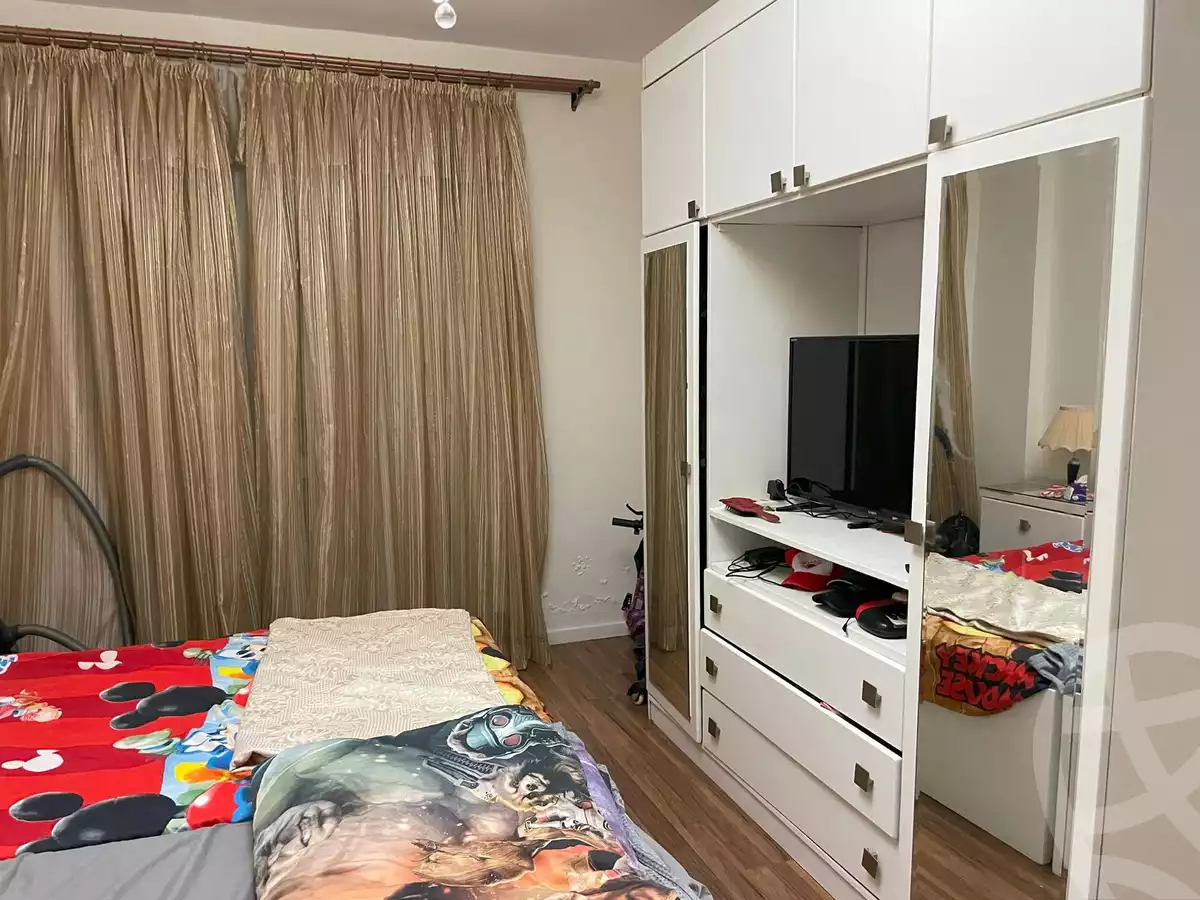https://aqarmap.com.eg/en/listing/5466172-for-sale-cairo-new-cairo-lrhb-city-mtdd-lrhb-phase-8
