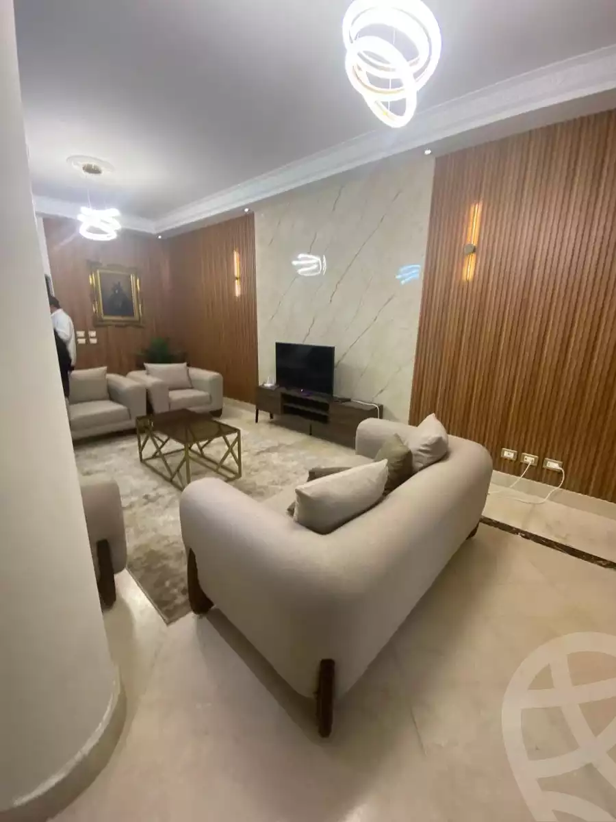 https://aqarmap.com.eg/en/listing/5466466-for-rent-cairo-new-cairo-compounds-mena-residence