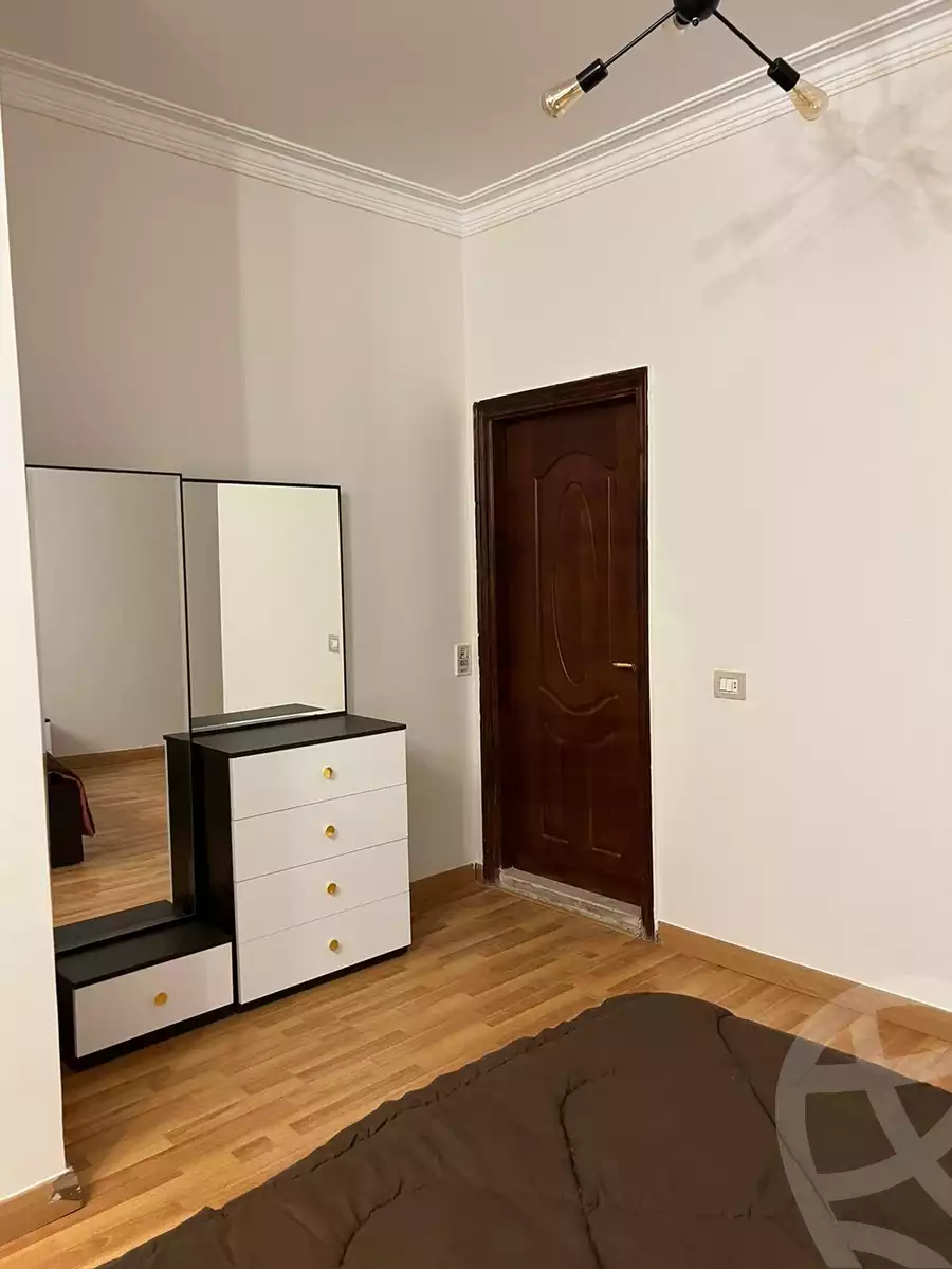 https://aqarmap.com.eg/en/listing/5466466-for-rent-cairo-new-cairo-compounds-mena-residence