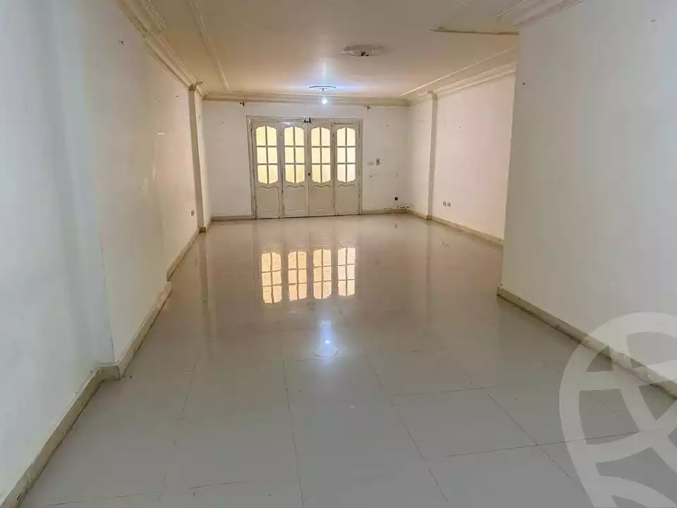 https://aqarmap.com.eg/en/listing/5466501-for-sale-alexandria-ganaklis-shr-mrtdy-bsh