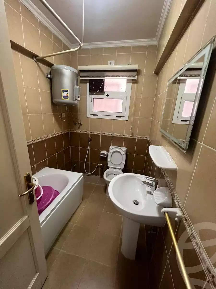 https://aqarmap.com.eg/en/listing/5449224-for-rent-cairo-new-cairo-lrhb-city-mtdd-lrhb-phase-7