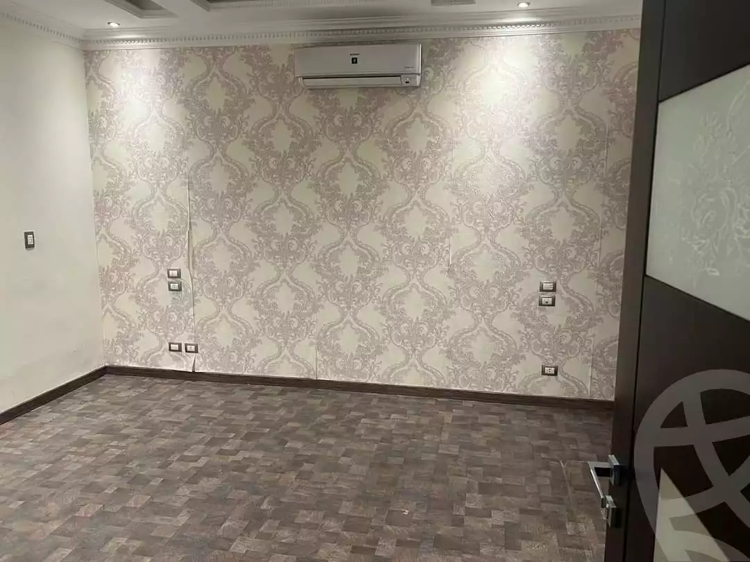https://aqarmap.com.eg/en/listing/5468859-for-sale-cairo-new-cairo-lrhb-city-mtdd-lrhb-phase-10-farouk-el-baz-st